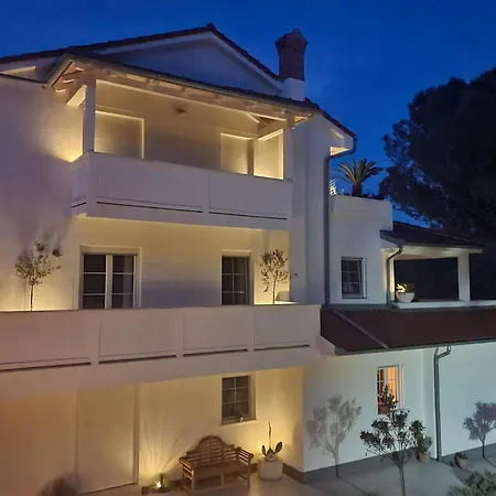 Lucija Apartment