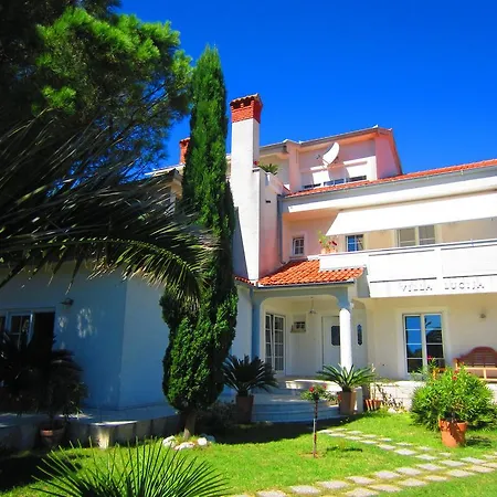 Apartment Lucija Rab Town