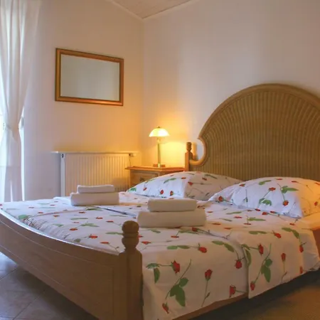 Lucija Apartment Rab Town